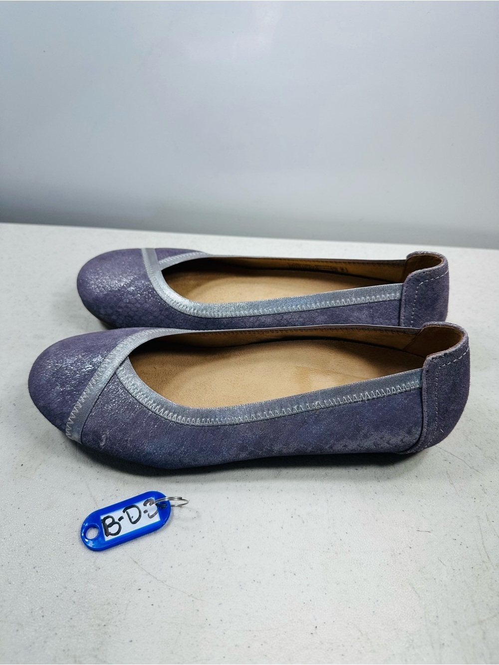Vionic Women Size 6,5 Caroll Ballet Flats Pewter Metallic Purple Shoes